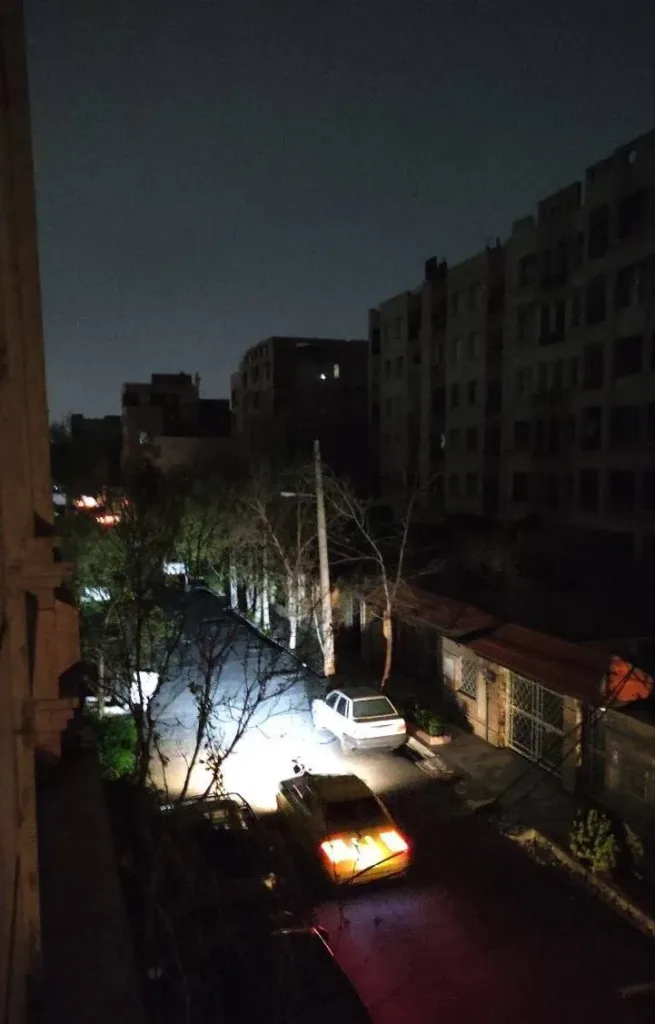 Сообщается об отключениях электричества в некоторых районах на западе Тегерана и расположенного рядом города Кередж после авиаударов со стороны США или Израиля