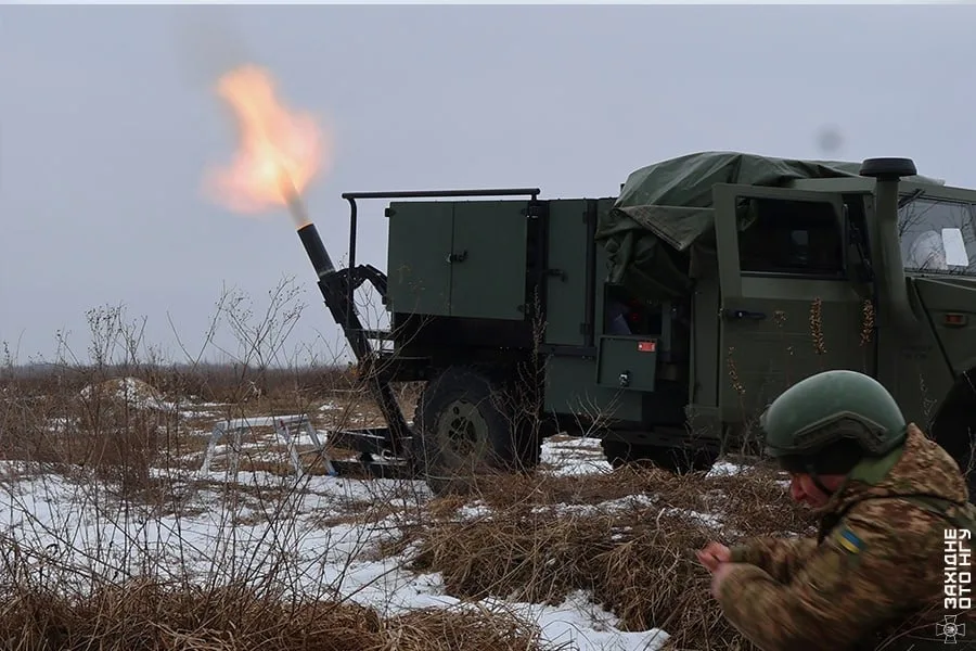 На кадрах - 120-мм самоходные минометы Alakran на вооружении Национальной гвардии Украины, март 2026 года