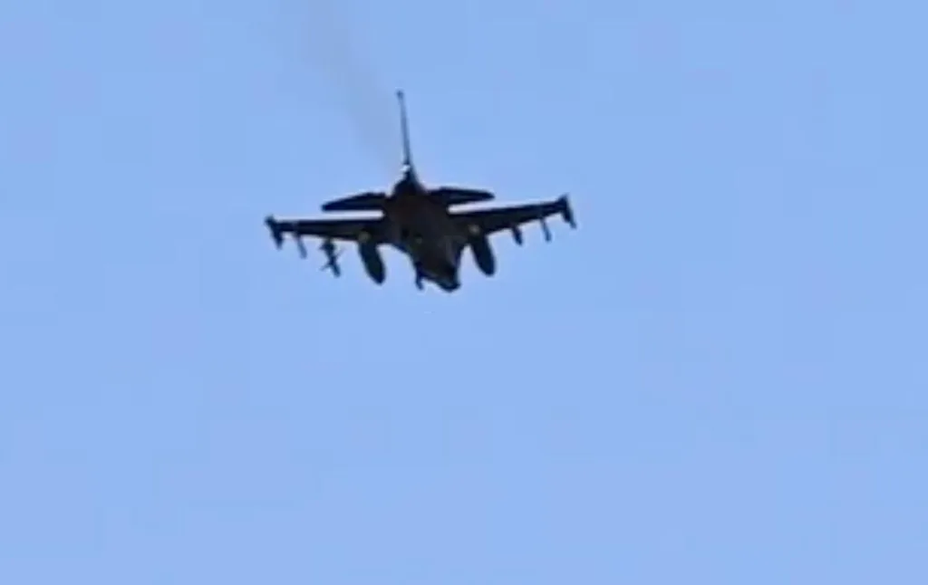 США начали постепенно засылать в Иран истребители F-16CM ВВС США в версии «Дикие ласки»