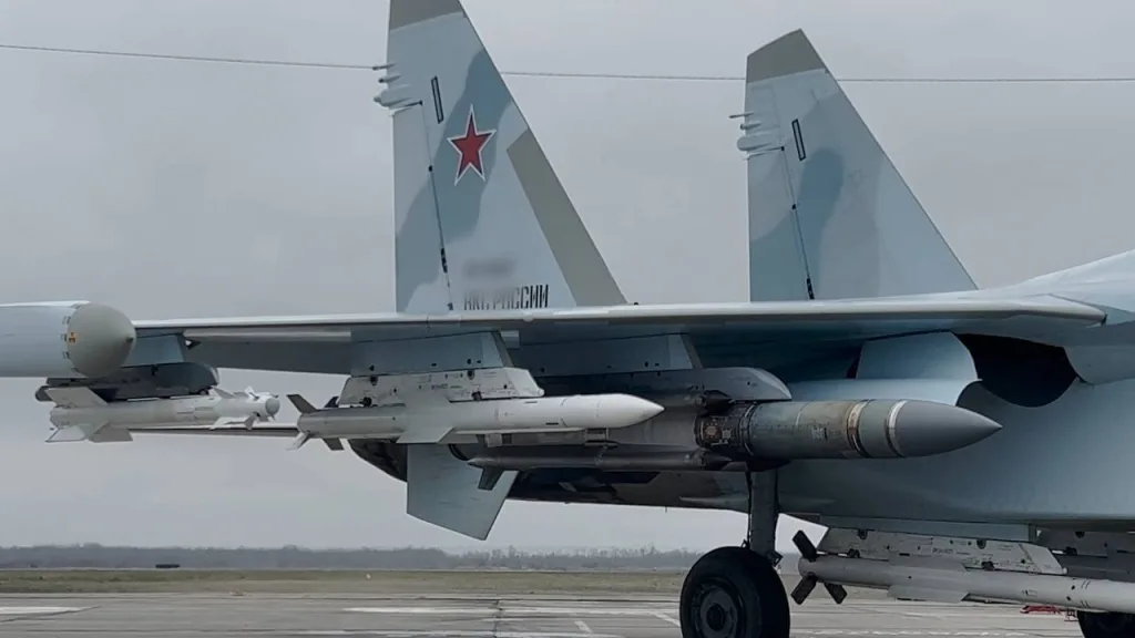 Боевая нагрузка Су-35С в ходе боевого вылета в интересах группировки войск «Юг»