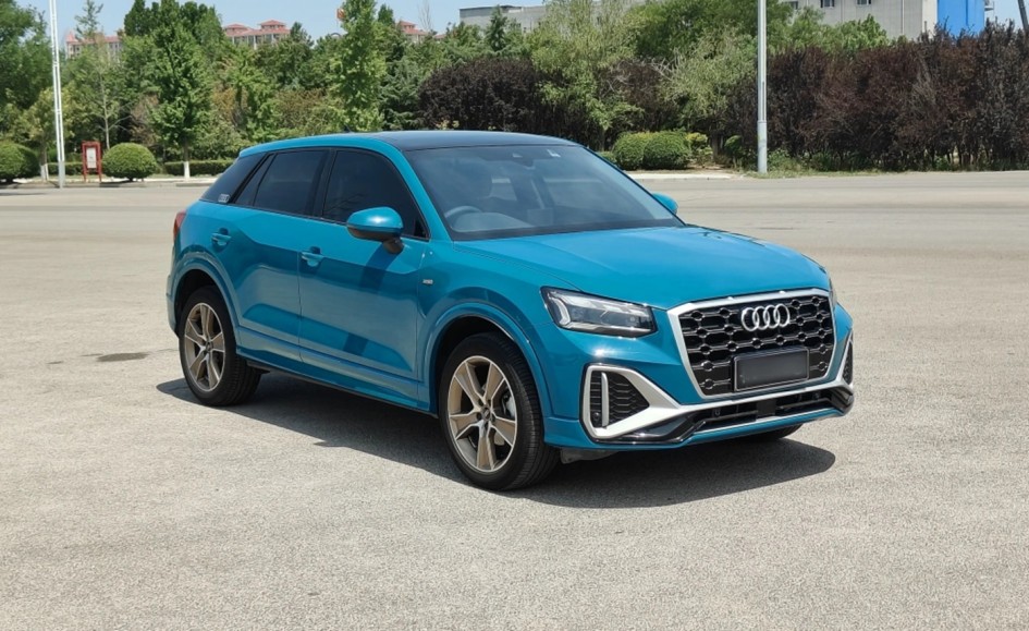 Audi Q2 L: удлиненный кроссовер для Китая с неожиданными компромиссами