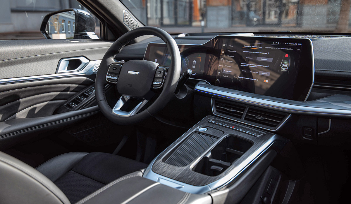 Haval F7x с новым турбомотором 231 л.с. и свежим дизайном выходит на рынок России: известны цены