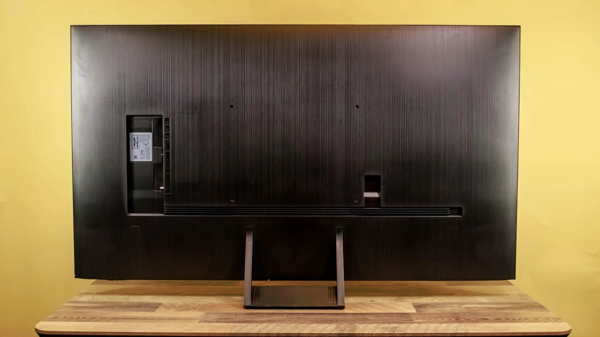 Обзор Samsung QN70F Neo QLED - нейросети пытаются спасти картинку, но этого мало картинка ТВ Samsung QN70F Neo QLED: ИИ не спасает | DGL.RU