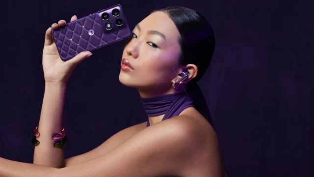 Кристаллы Swarovski и камера на 200 Мп чем Motorola планирует взорвать рынок (2) Стоит ли покупать Moto G87: плюсы и минусы | DGL.RU