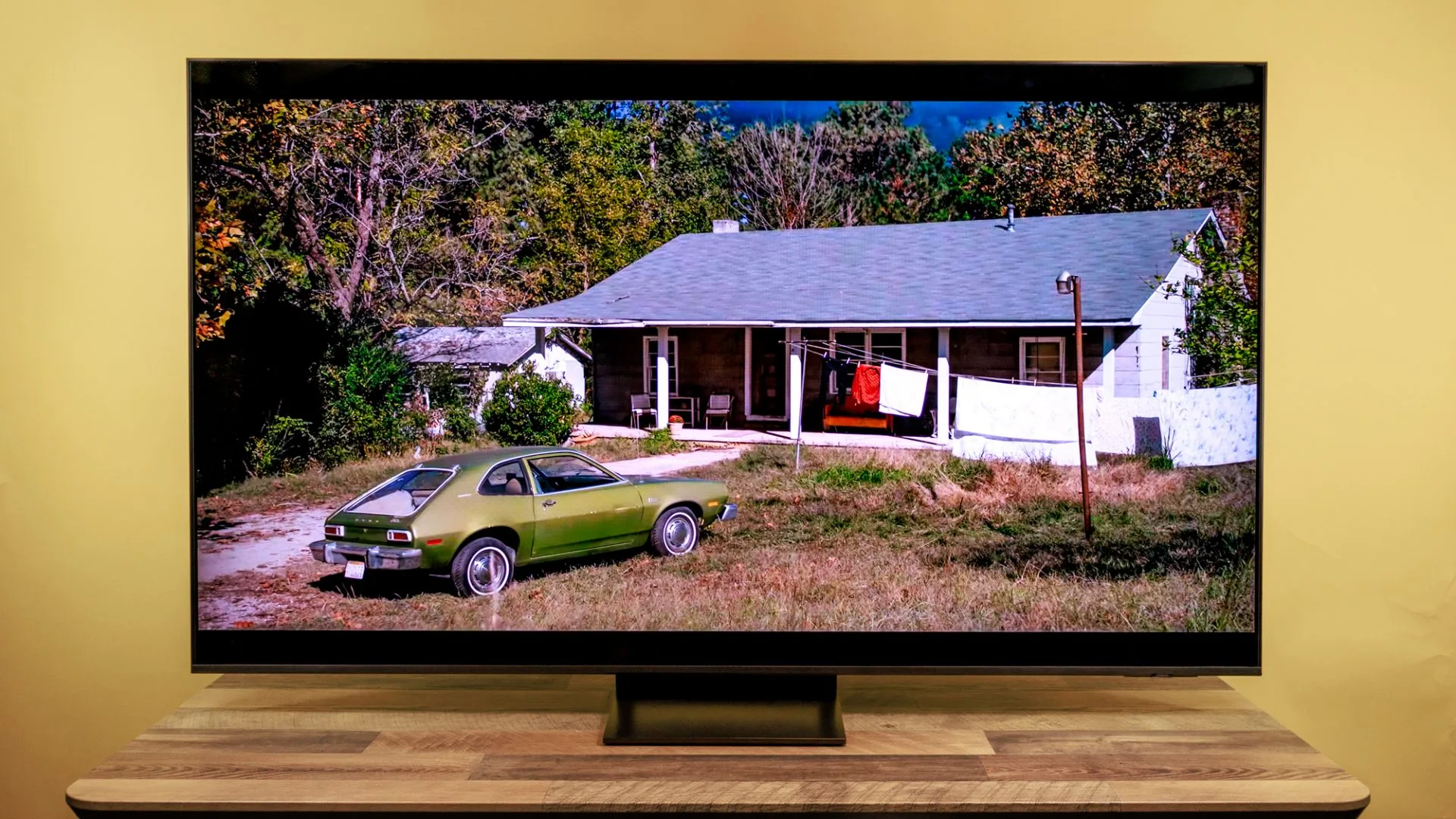 Обзор Samsung QN70F Neo QLED - нейросети пытаются спасти картинку, но этого мало картинка ТВ Samsung QN70F Neo QLED: ИИ не спасает | DGL.RU