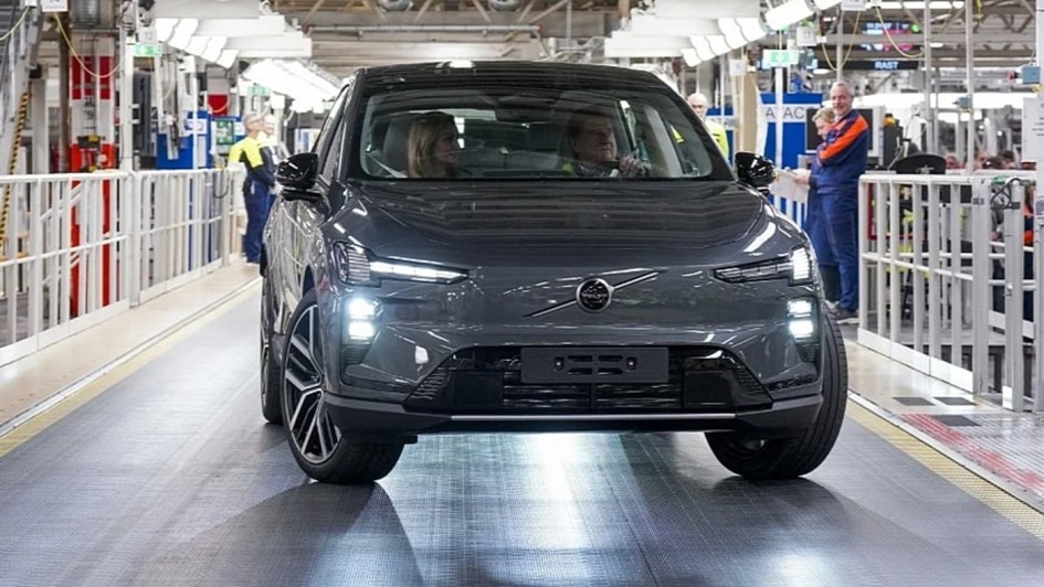 Volvo EX60: старт производства нового электрокроссовера с запасом хода до 644 км