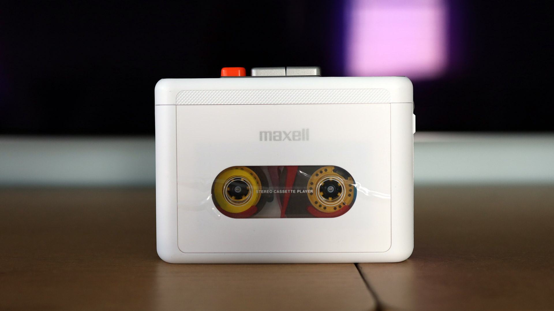 Обзор Remix Maxell - путешествие в мир аудионостальгии картинка Плеер Maxell Wireless Cassette Player: ретро-магия | DGL.RU