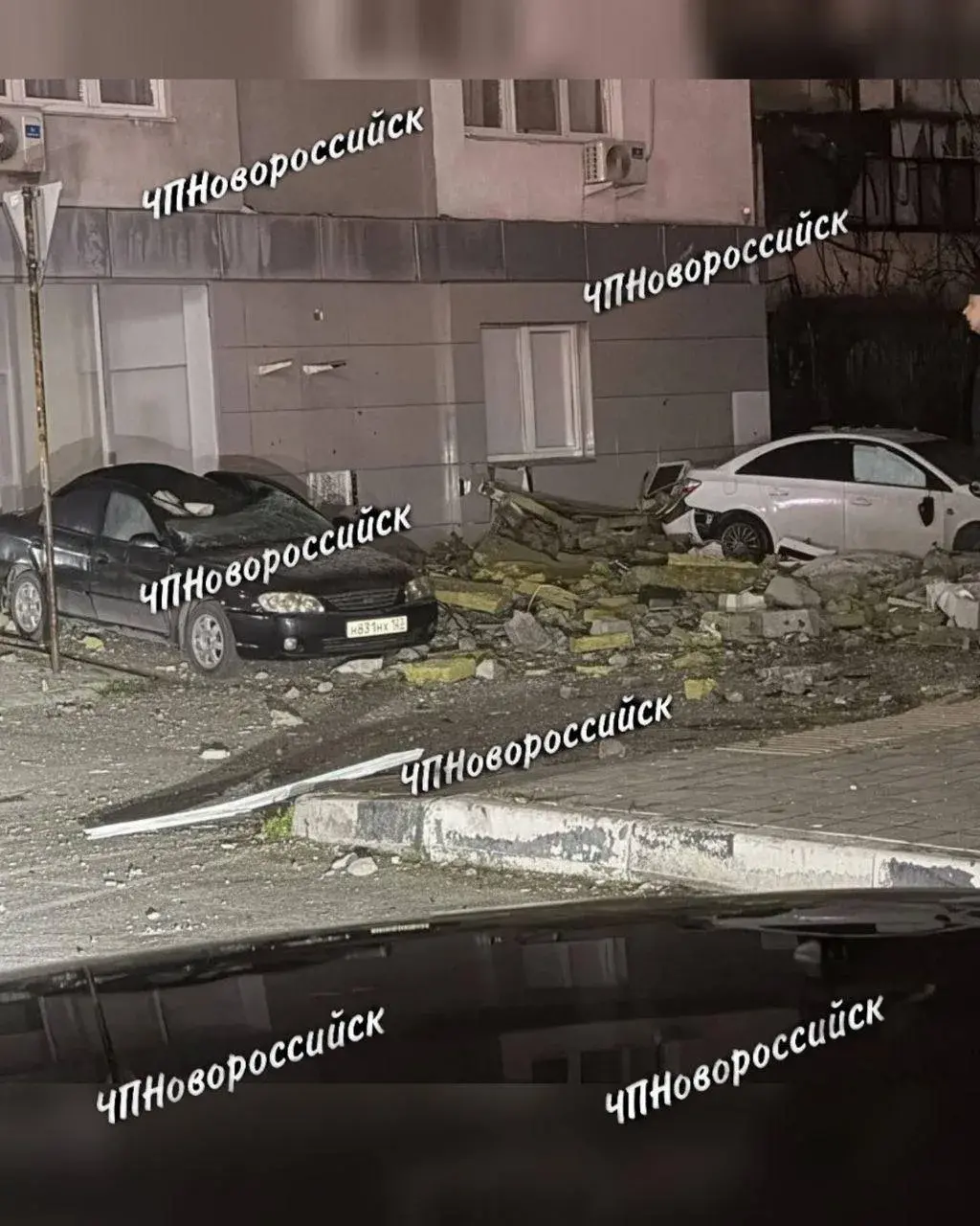 Еще кадры последствий атаки ВСУ на жилой дом в Новороссийске