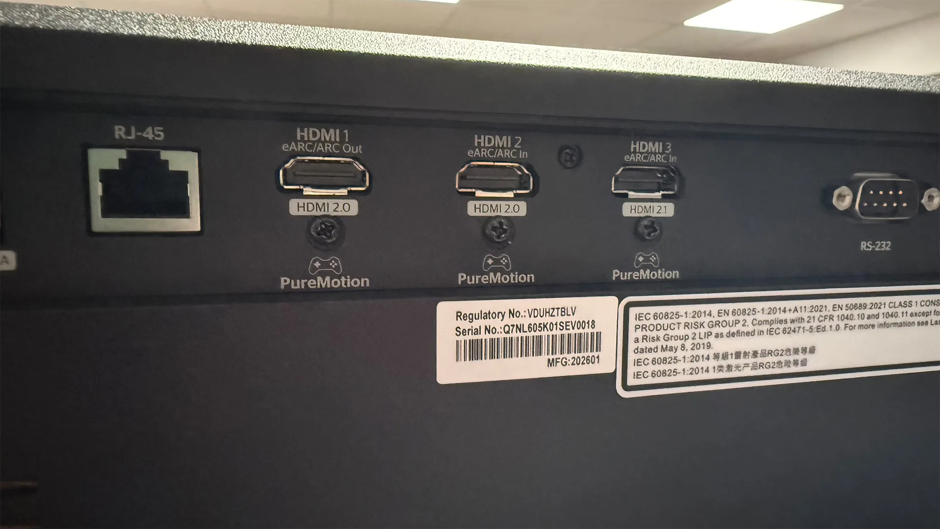 Обзор Optoma UHZ78LV - ставка на зрелищность и универсальность картинка Проектор Optoma UHZ78LV: чем удивил | DGL.RU