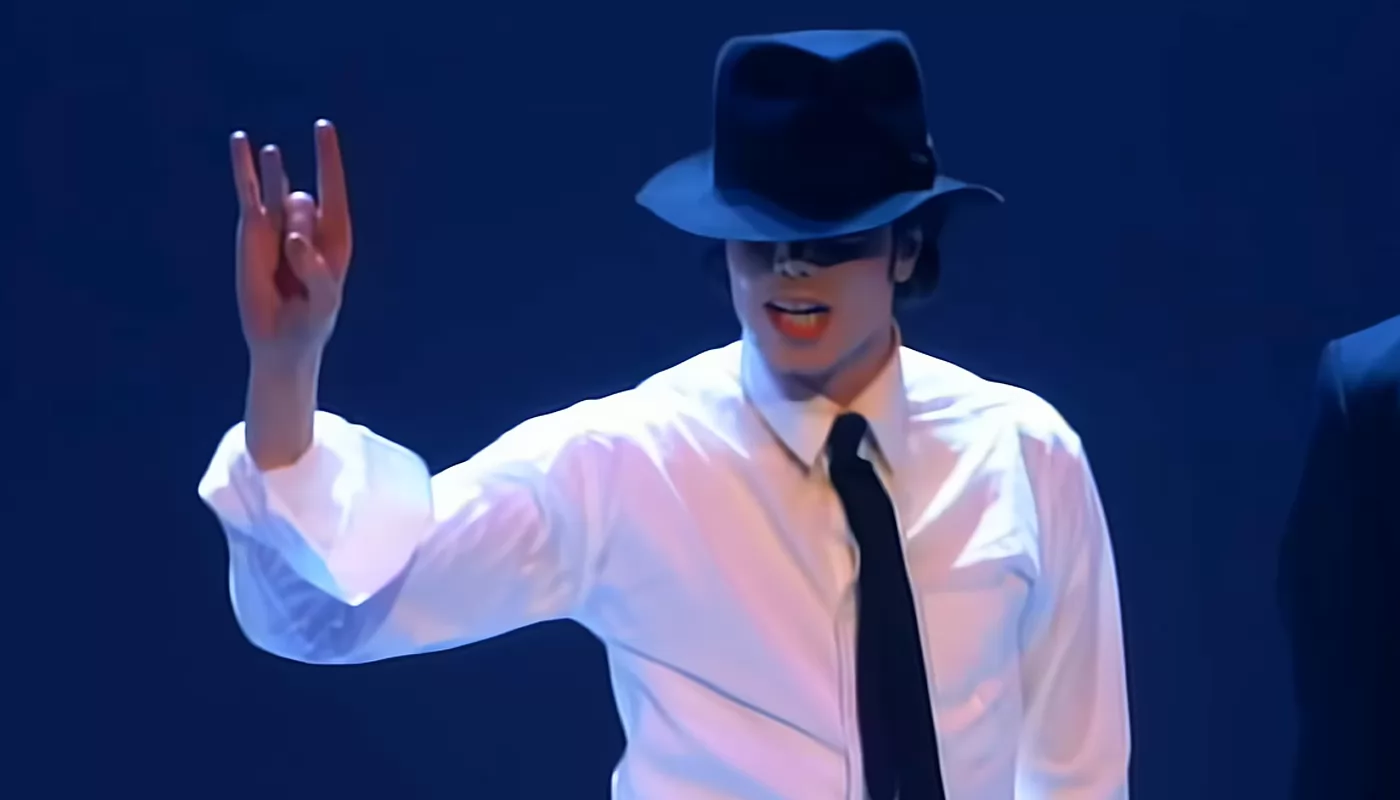 Вторая семья Майкла Джексона обвинила его в насилии