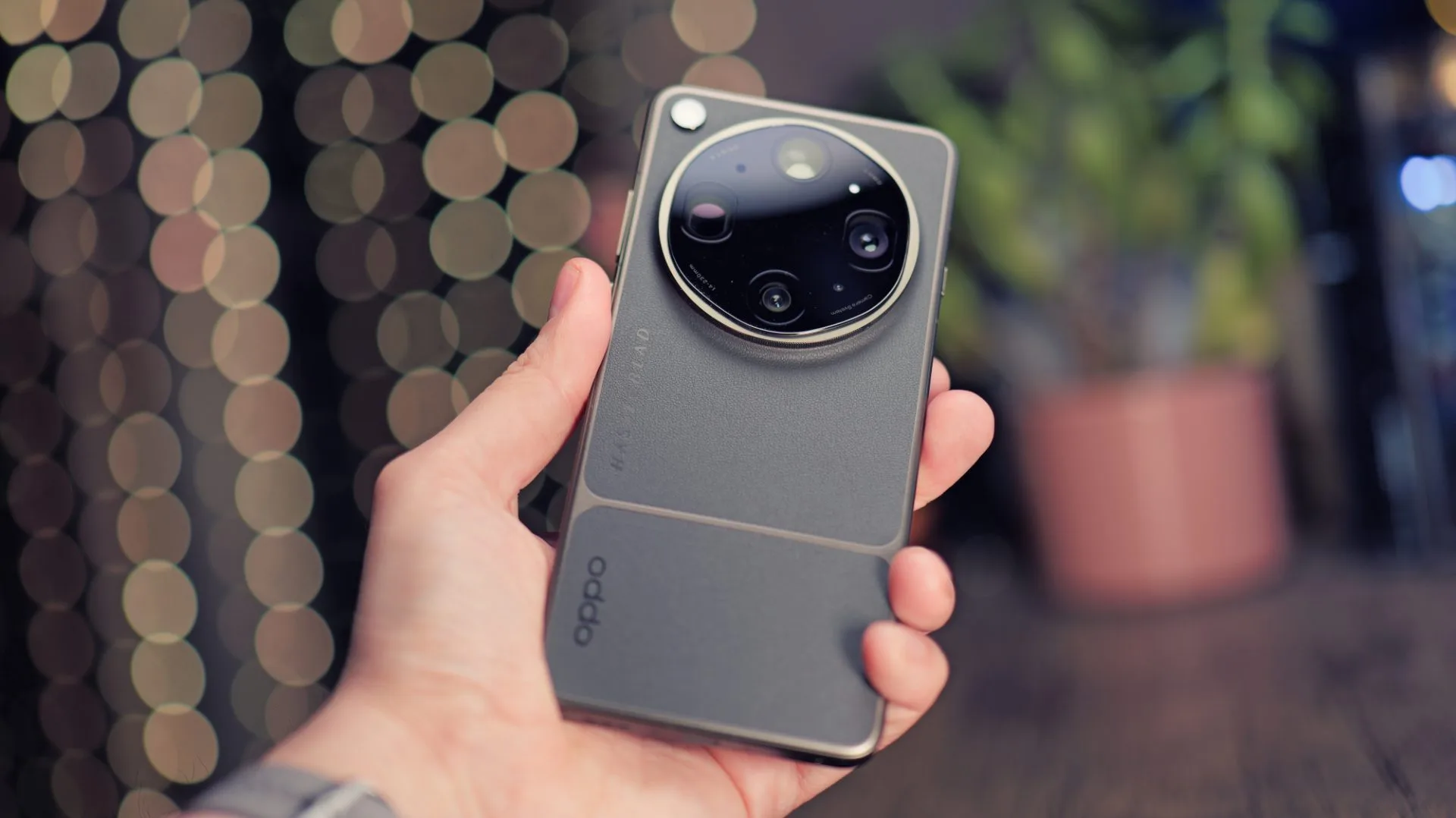 Обзор Oppo Find X9 Ultra - новый король мобильной фотографии картинка Oppo Find X9 Ultra — лучший камерофон? | DGL.RU