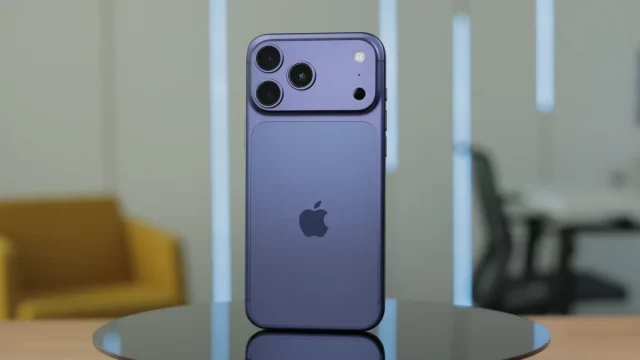 iPhone 18 Pro первый взгляд на будущий флагман Apple (2) Смартфон iPhone 18 Pro: камера как у зеркалки | DGL.RU