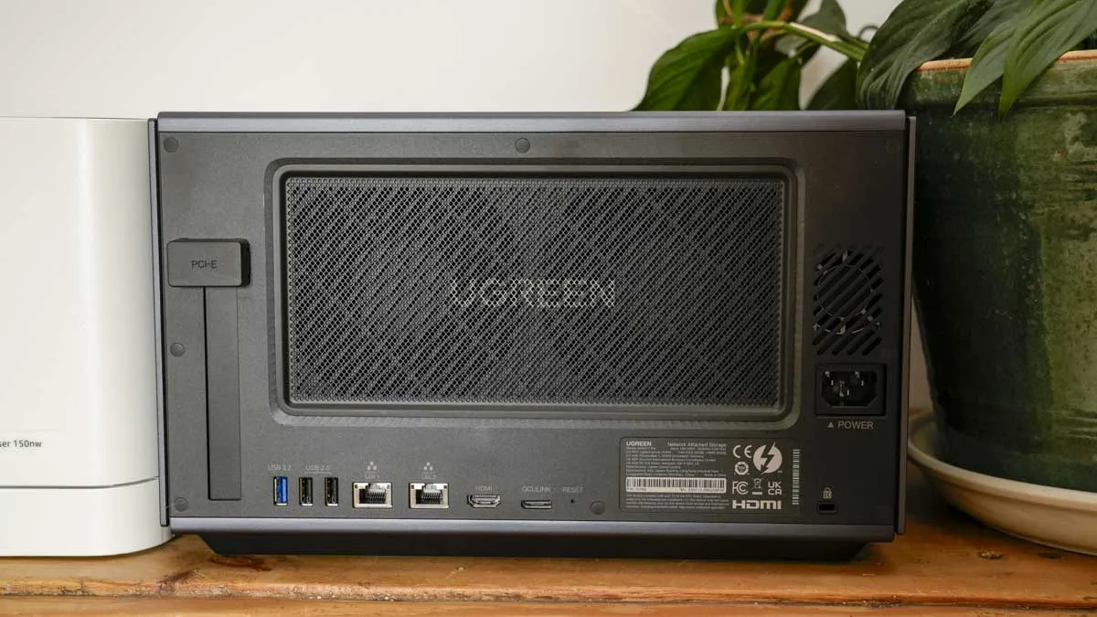 Обзор UGreen NASync iDX6011 Pro - NAS-сервер с поддержкой ИИ и цены в России картинка Сетевое хранилище UGREEN NASync iDX6011 Pro | DGL.RU