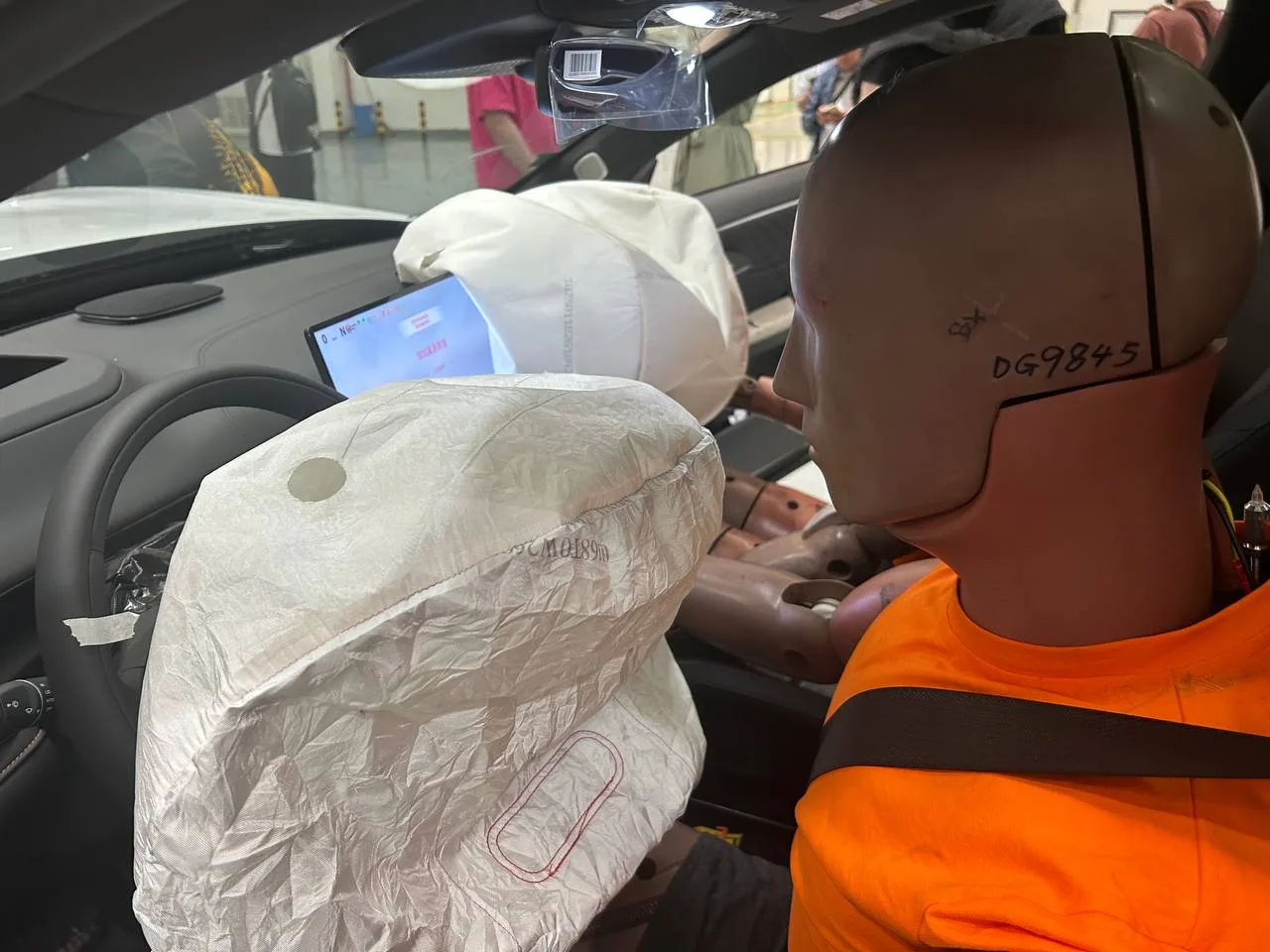 Разбили ради безопасности: как Deepal S07 прошёл краш‑тест перед выходом на российский рынок