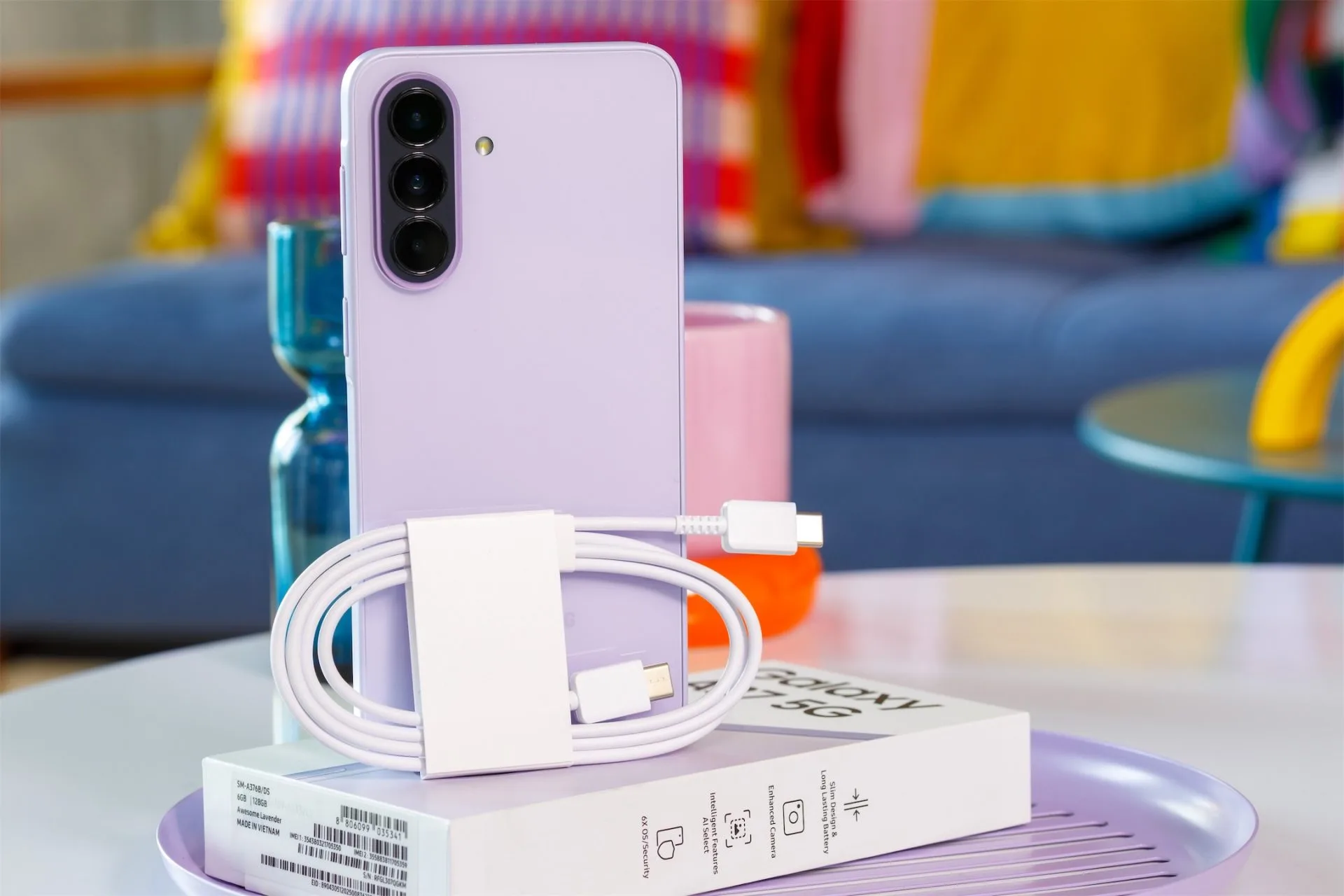 Выгодный Samsung Galaxy A37: стоит ли переплачивать за металл и лишние мегапиксели картинка Стоит ли брать Samsung Galaxy A37 вместо A57? | DGL.RU