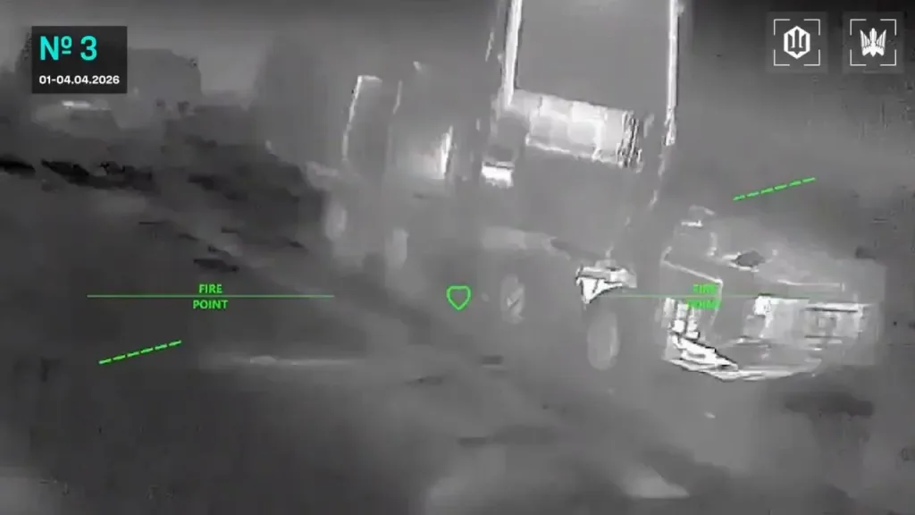 А это удар уже украинского дрона-камикадзе FP-2 (FP-1) на Starlink по РЛС 92Н6Е из состава ЗРК С-400 в Крыму