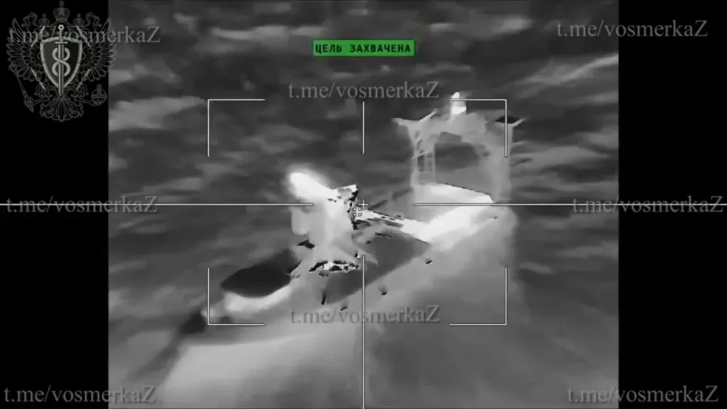 Уничтожение украинских БЭК с турелями при помощи дронов-камикадзе "Ланцет" в Черном море