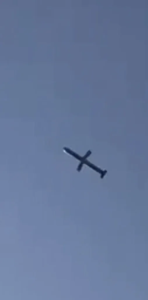 Пролет ракеты BGM-109 Tomahawk в небе над Тегераном сегодня утром