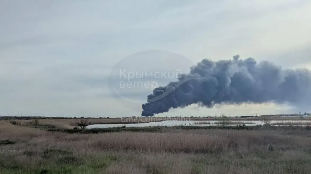 Враг опубликовал кадры удара по морскому нефтяному терминалу в Феодосии