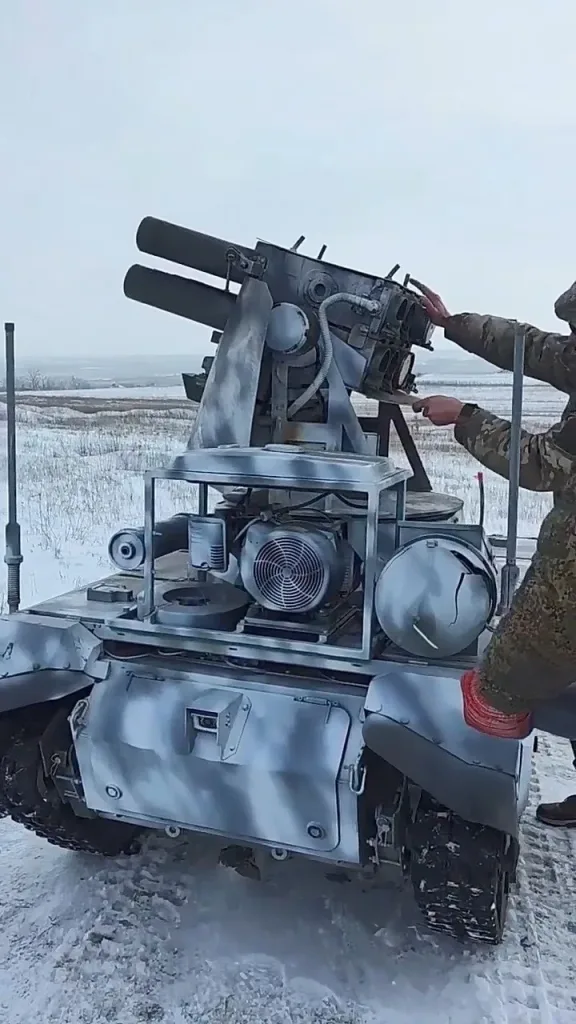 Внезапно, северокорейская РСЗО Type 75, смонтированная на НРТК "Курьер" ВС РФ