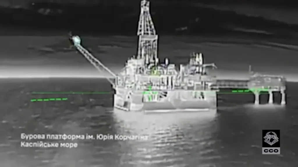 Очередные удары управляемых украинских дронов-камикадзе по российским буровым платформам "Ракушечное" и "им Юрия Корчагина" в Каспийском море на расстоянии более 1000 км от линии соприкосновения