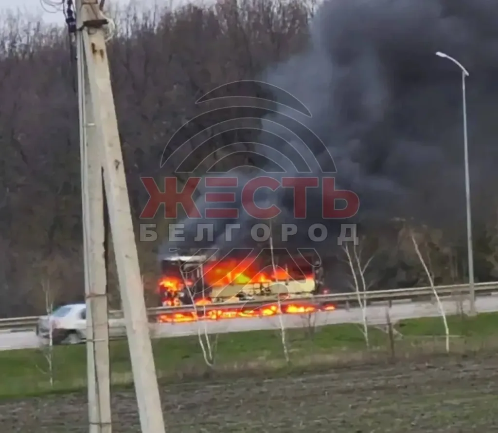 Дрон атаковал пассажирский автобус под Белгородом