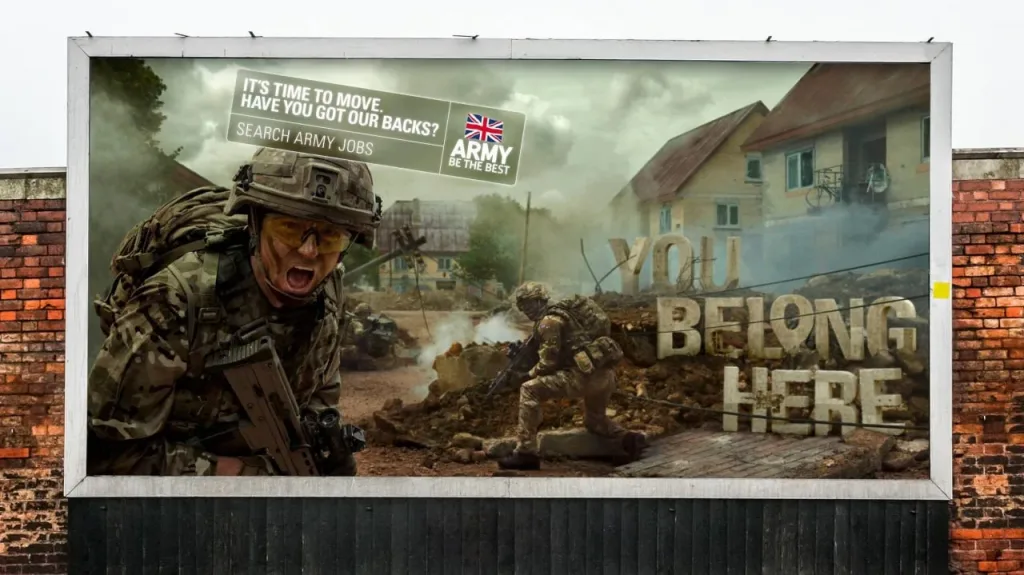 ЕС и Британия фанатично рекламируют службу в армии, эффекта мало, но тенденции тревожны