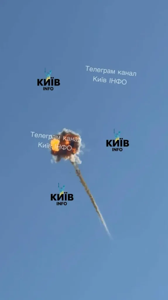 Перехват дрона «Гербера» ракетой AGM-114 над Киевом сегодня днём