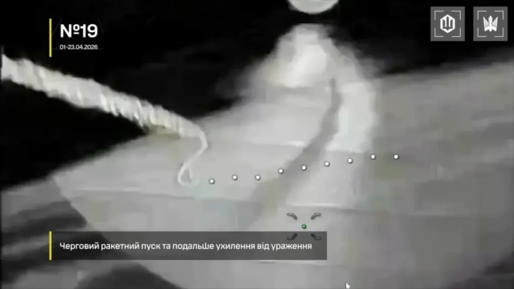 Момент промахов зенитных ракет из ЗРК «Оса-АКМ» и «Тор-М2» по новым украинским дронам-камикадзе B-2 с последующим поражением этих комплексов ПВО