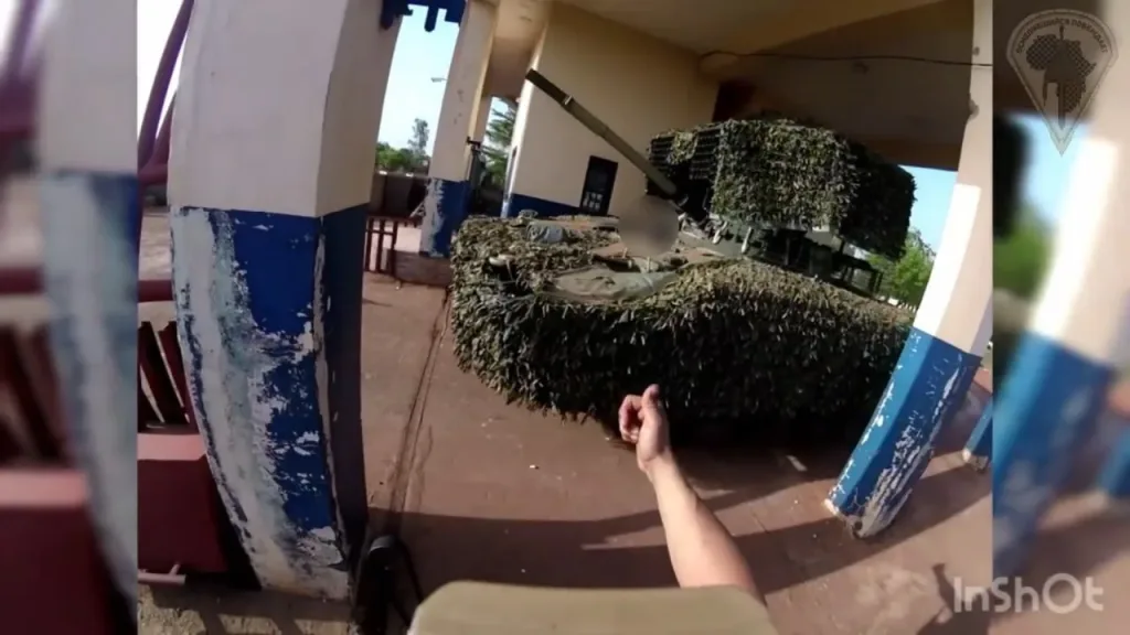 Более полное видео отражения наступления боевиков на Международный аэропорт имени Модибо Кейты у столицы Бамако бойцами «Африканского корпуса» и ВС Мали