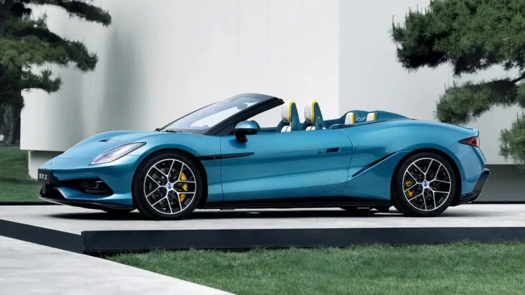 Китайцы добили бюджетный и премиум европейский автопром - и взялись за люкс