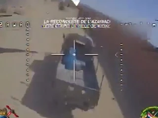 Удары FPV-дронов боевиков FLA по "Африканскому корпусу" и ВС Мали на базе в Кидале во время боевых действий в субботу