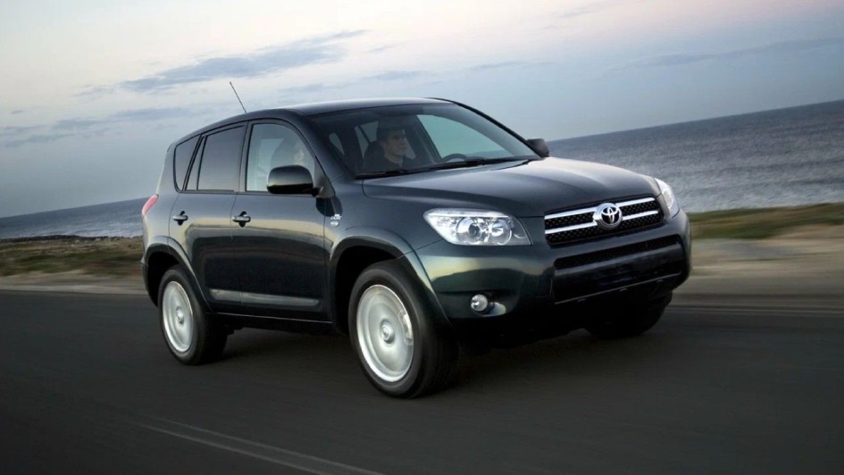 Toyota отзывает 100 тысяч стареньких RAV4 и Lexus в Канаде из-за дефекта подвески