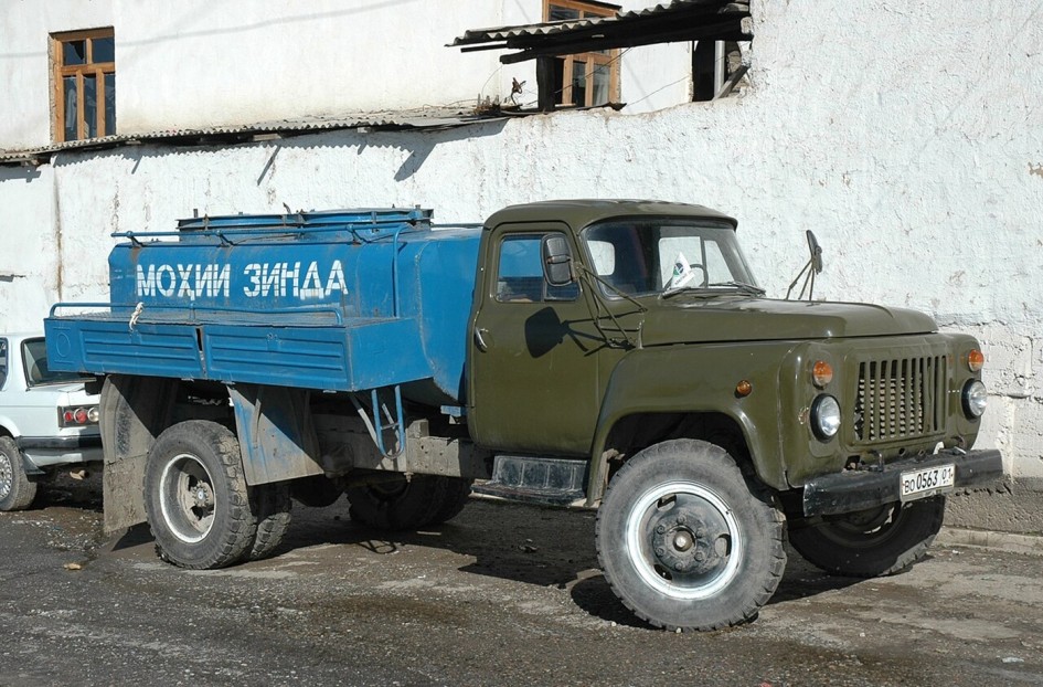 Почему кабины советских грузовиков были тесными и неудобными для водителей