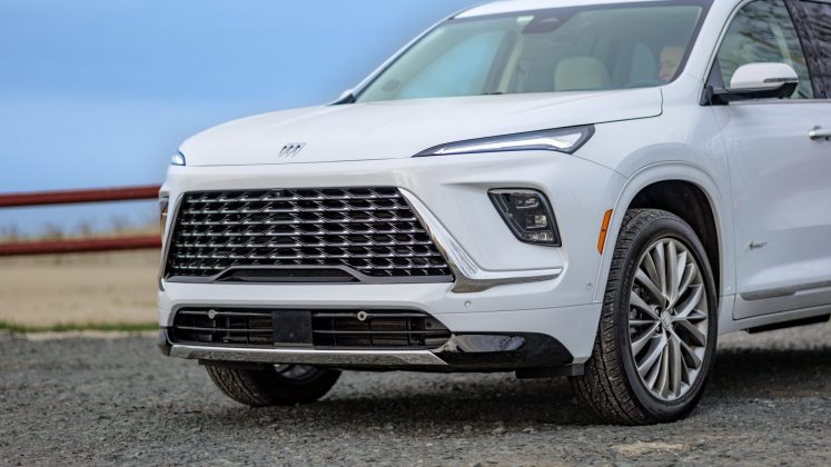 Обзор Buick Enclave Avenir AWD 2026 - доступный аналог Cadillac картинка Внедорожник Buick Enclave удивил роскошью | DGL.RU
