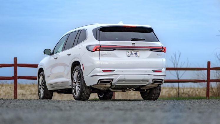 Обзор Buick Enclave Avenir AWD 2026 - доступный аналог Cadillac картинка Внедорожник Buick Enclave удивил роскошью | DGL.RU