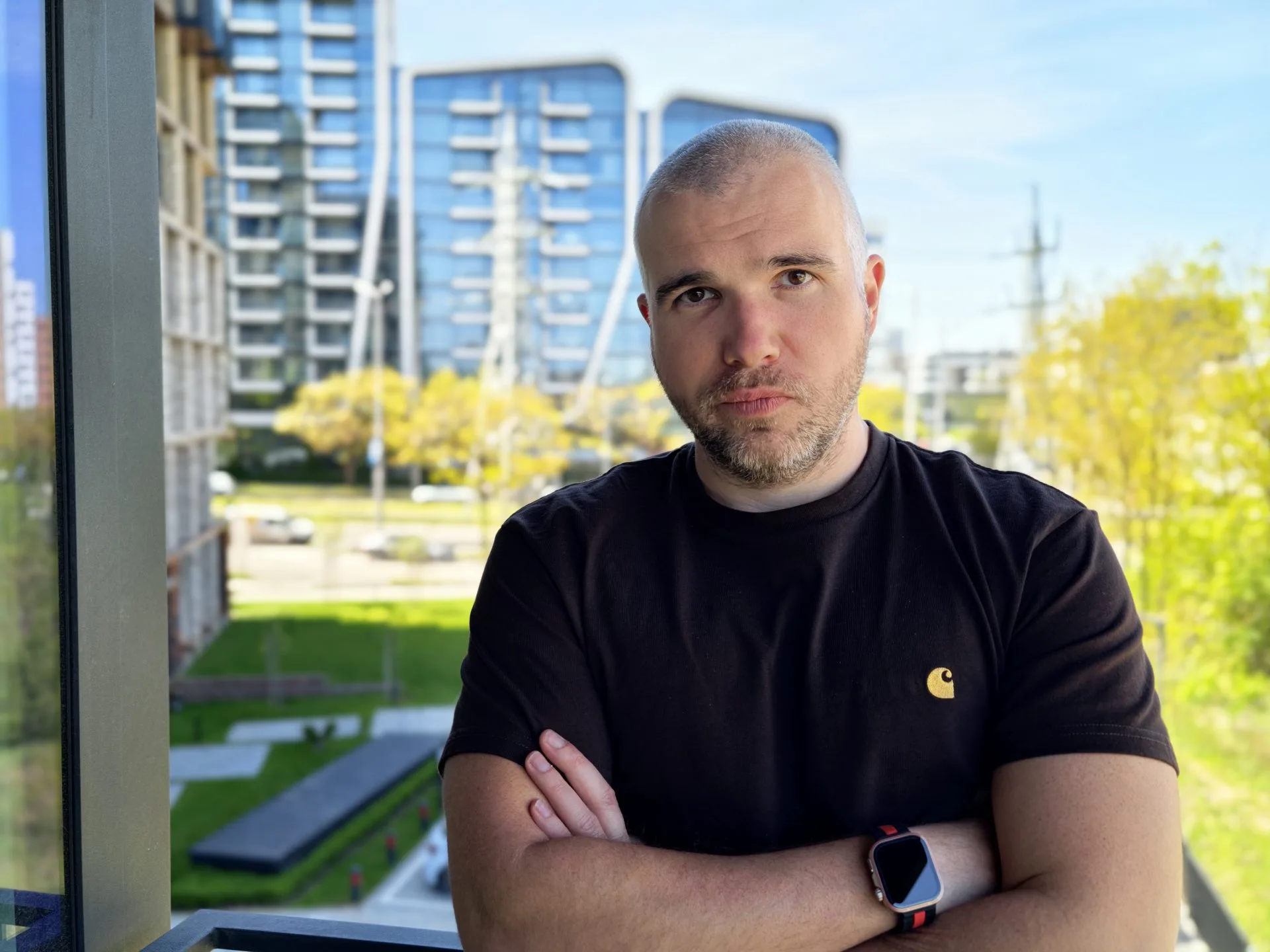 Обзор vivo X300 Ultra - фанатам мобильной фотографии посвящается картинка Смартфон vivo X300 Ultra: ставка на камеру 200 Мп | DGL.RU