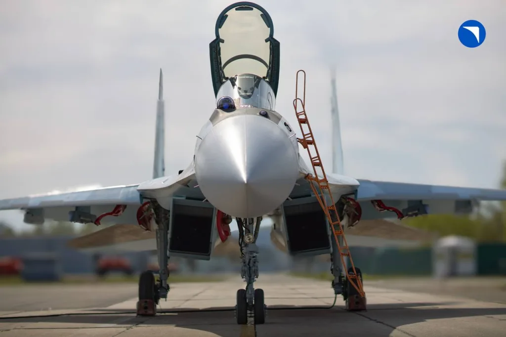 ОАК передала ВКС России партию новых многофункциональных истребителей Су-35С 
