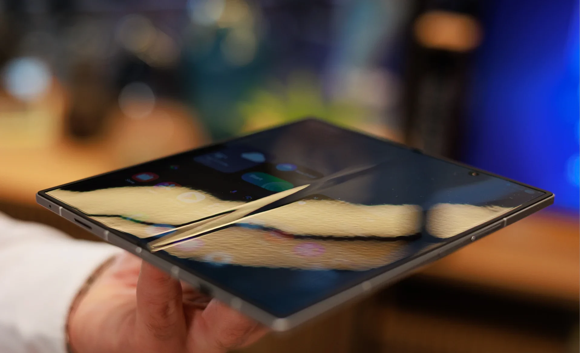 Война патентов и планшеты-невидимки: новости Samsung картинка Планшеты Galaxy Tab S12: брать или ждать? | DGL.RU