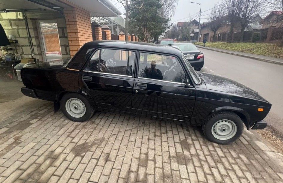 Lada 2107 неожиданно стала лидером продаж, обогнав корейские и японские авто