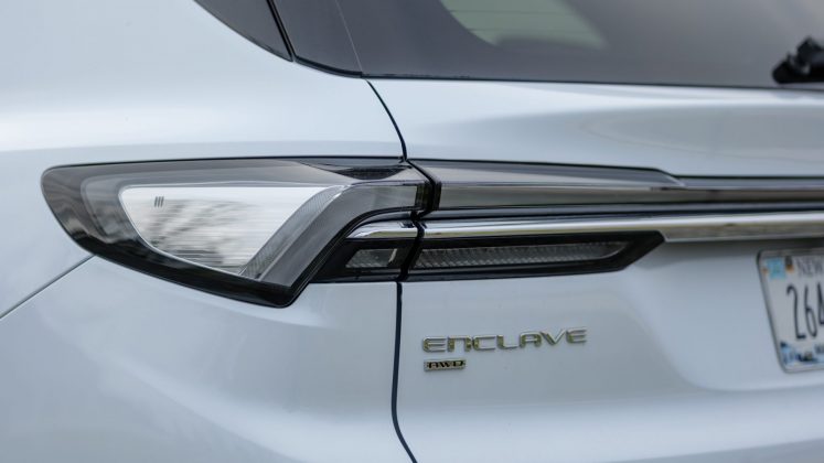 Обзор Buick Enclave Avenir AWD 2026 - доступный аналог Cadillac картинка Внедорожник Buick Enclave удивил роскошью | DGL.RU