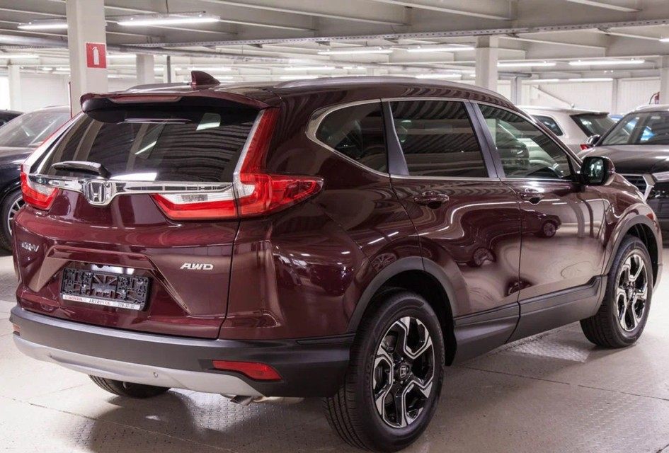 Honda CR-V и Toyota RAV4: сравнение новых поколений на российском рынке 2026 года