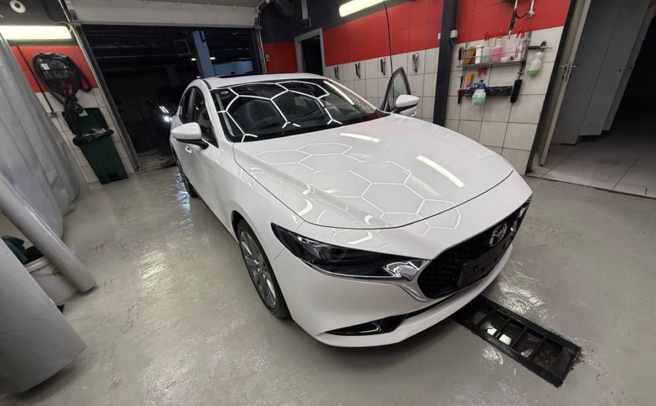 Новая Mazda3 из Китая: сколько стоит и с какими трудностями сталкиваются покупатели