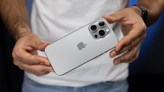 Автоматические субтитры для личных видео на iOS 27