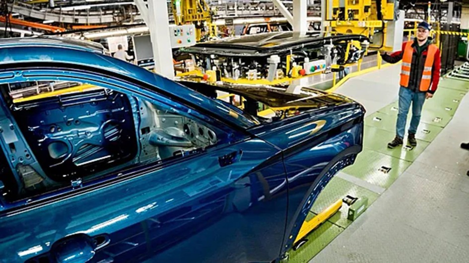 Lada Azimut на подходе: На АвтоВАЗ внедрили уникальный роботизированный комплекс