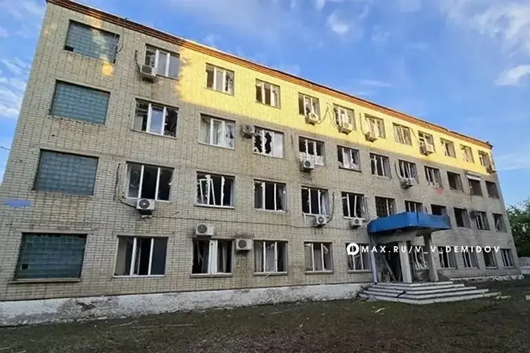 ВСУ нанесли массированный удар по мирным кварталам Белгорода, пострадал мирный житель, сообщил мэр города Валентин Демидов