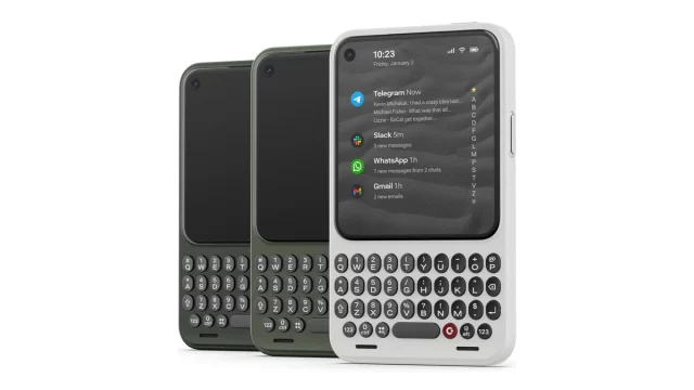 Телефон Clicks Communicator: стоит ли брать? | DGL.RU