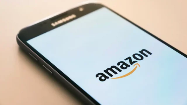 Новый смартфон от Amazon — это кошмар с рекламой Новый смартфон от Amazon — это кошмар с рекламой