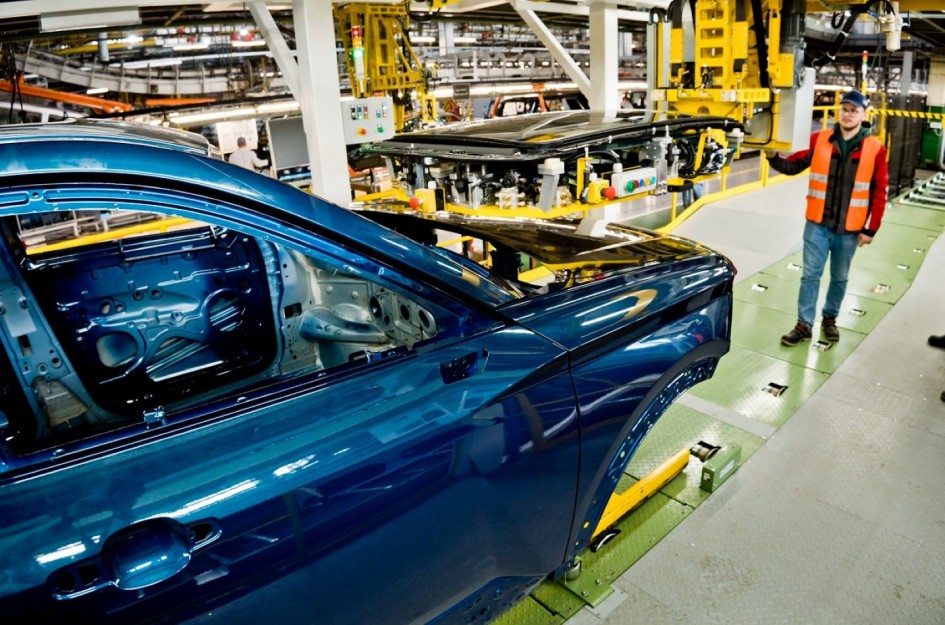 АвтоВАЗ завершил майскую модернизацию: новые линии и запуск Lada Azimut