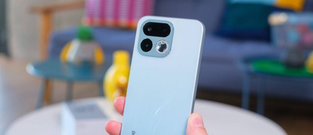 Смартфон Realme 16T 5G: три дня без розетки | DGL.RU